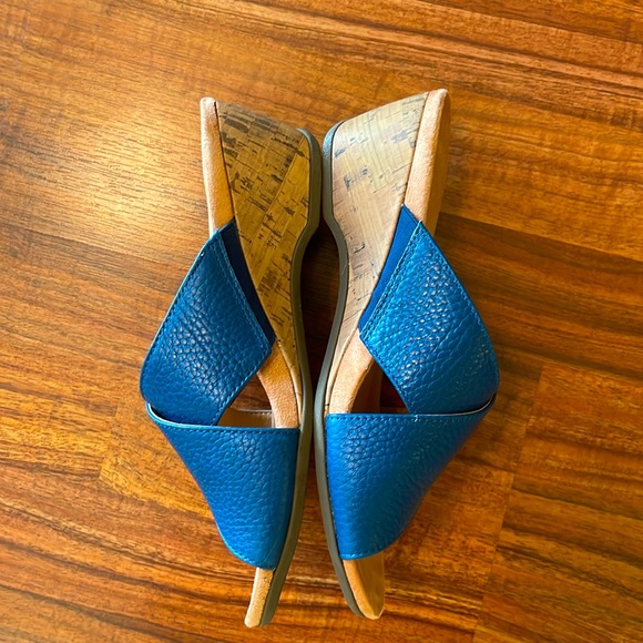 Vionic Leticia sandals in blue size 7.5 - Picture 4 of 8